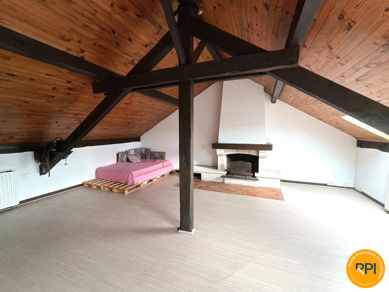 Appartement - 157 m² - 5 pièces