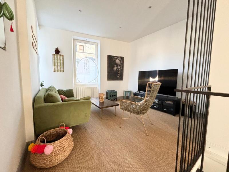 Maison de maîtres - 330 m² - 9 pièces