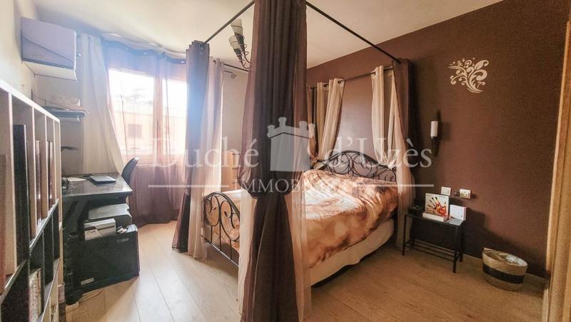 Maison - 195 m² - 9 pièces