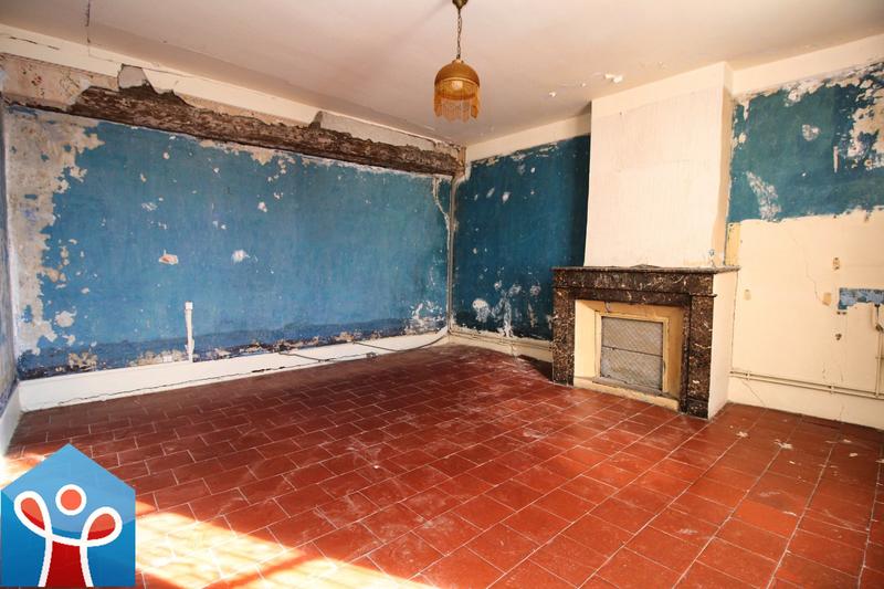 Maison - 310 m² - 8 pièces