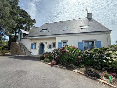 Maison de ville - 230 m² - 6 pièces