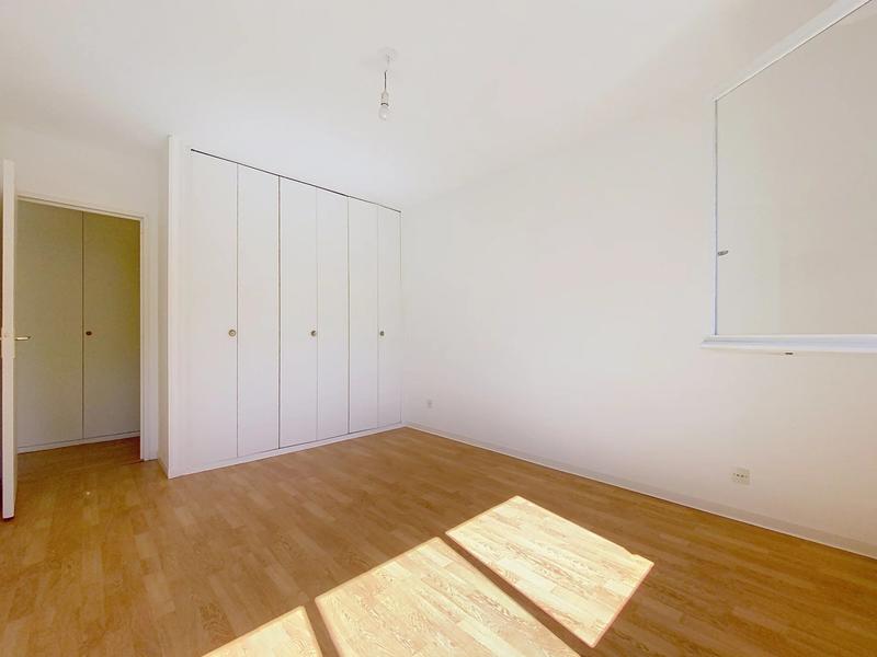 Appartement - 99 m² - 5 pièces