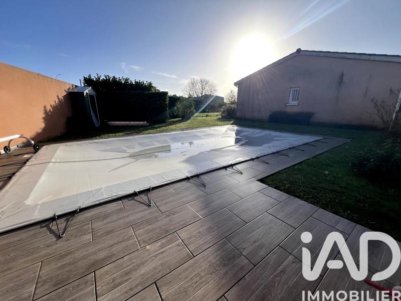 Maison - 99 m² - 5 pièces