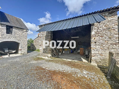 Maison - 134 m² - 9 pièces