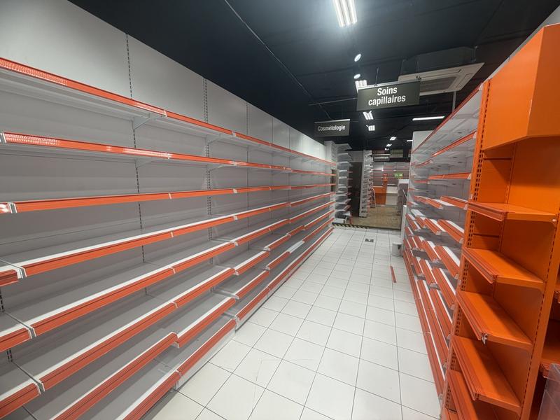 Local commercial - 121 m²