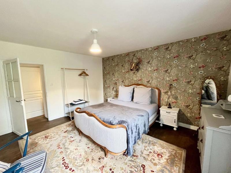 Propriété - 149 m² - 7 pièces