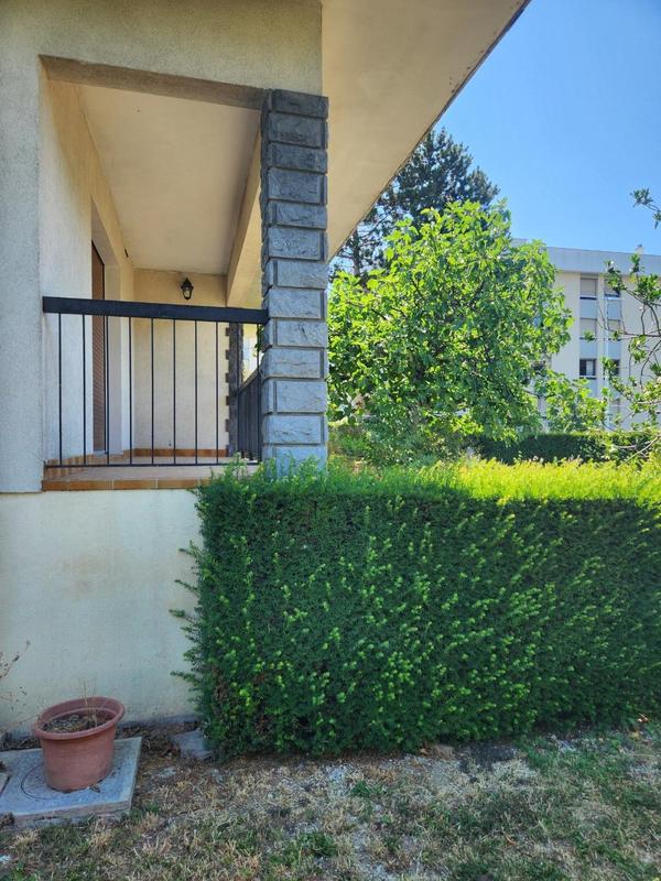 Maison - 261 m² - 11 pièces