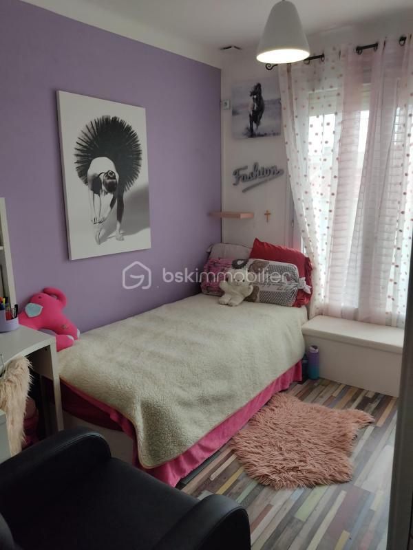 Villa - 100 m² - 5 pièces