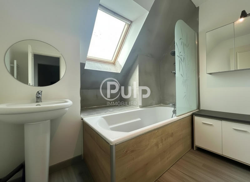 Pavillon - 90 m² - 5 pièces