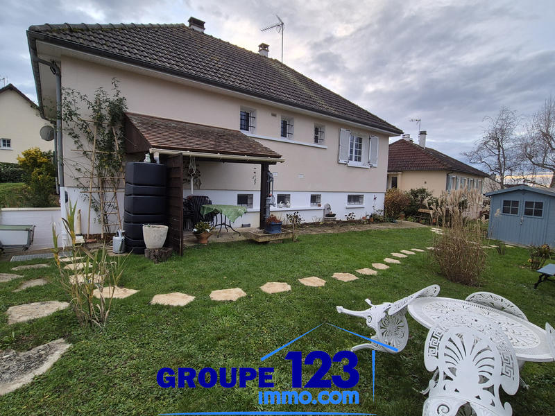 Maison - 93 m² - 4 pièces