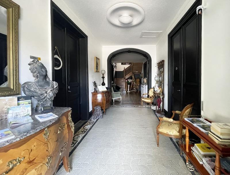 Château - 700 m² - 22 pièces