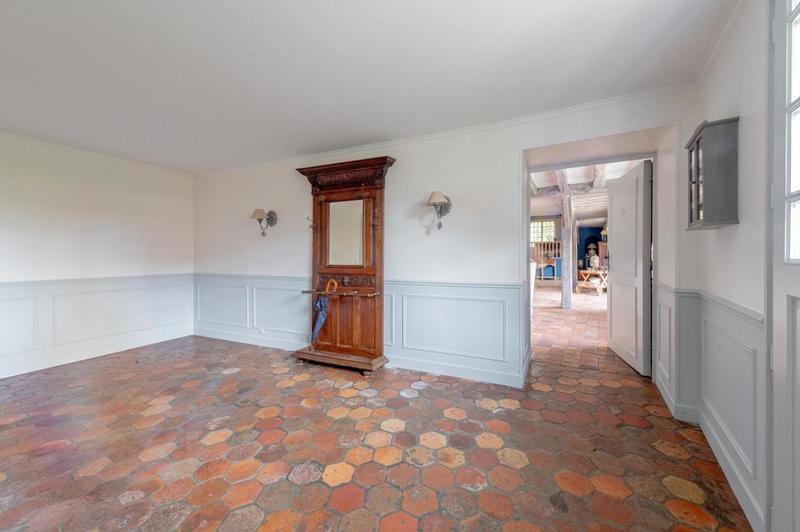 Maison - 353 m² - 9 pièces