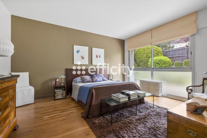 Villa - 309 m² - 12 pièces