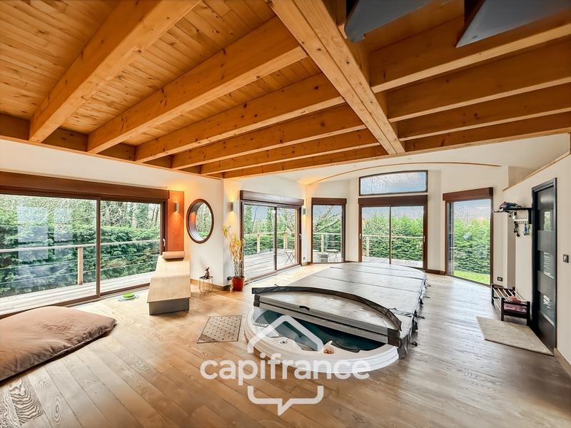 Maison - 284 m² - 10 pièces