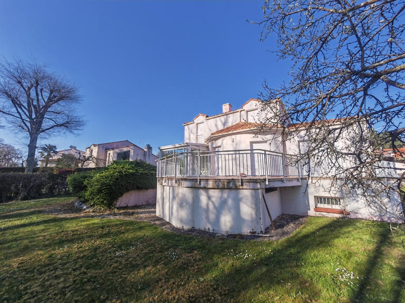 Maison - 145 m² - 6 pièces