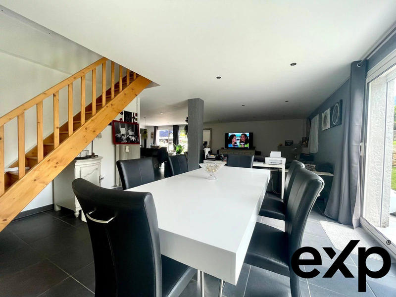 Maison - 133 m² - 6 pièces