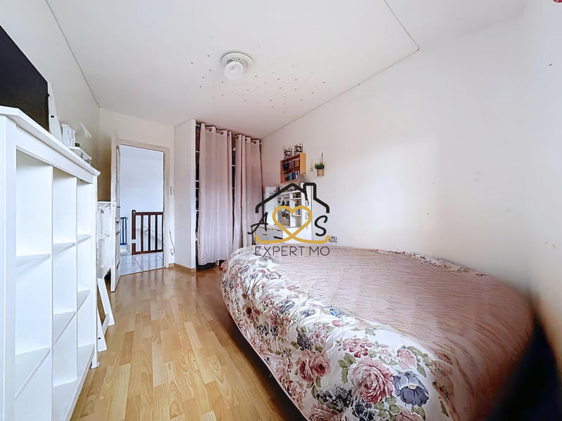 Maison - 135 m² - 6 pièces