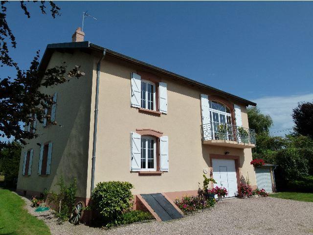 Maison - 250 m² - 8 pièces