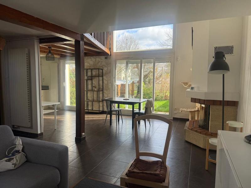 Maison - 98 m² - 4 pièces