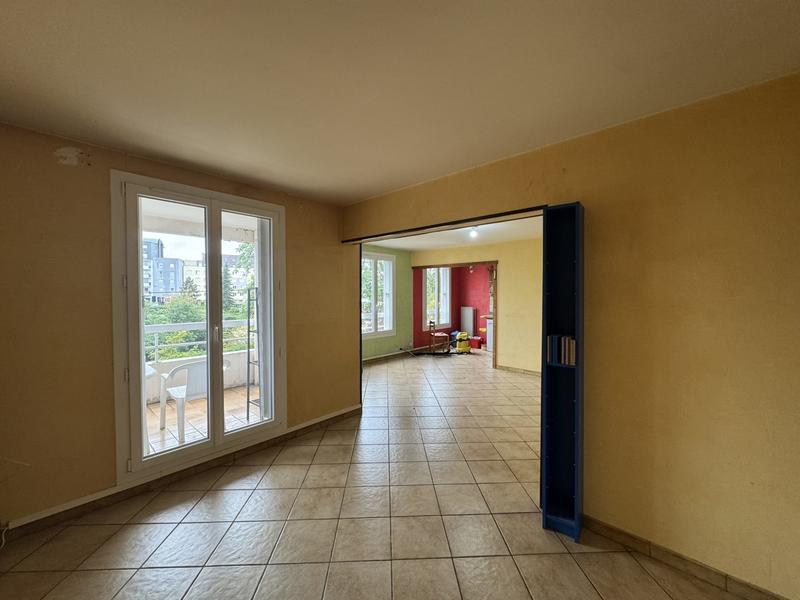 Appartement - 82 m² - 4 pièces