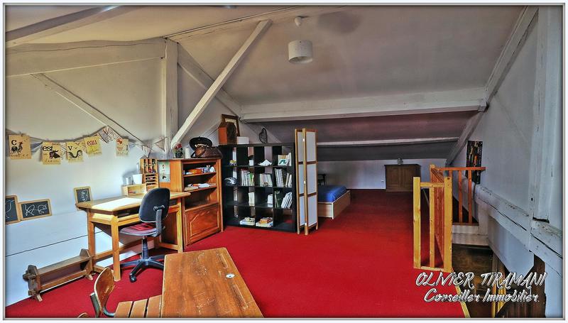 Villa - 232 m² - 6 pièces