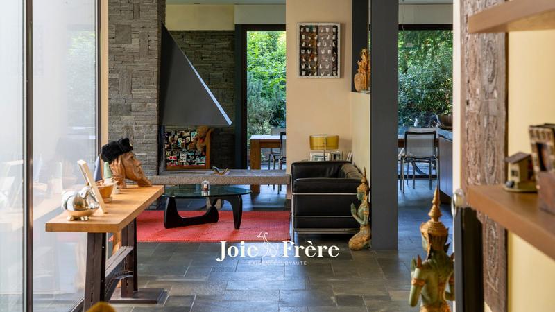 Maison ancienne - 366 m² - 7 pièces