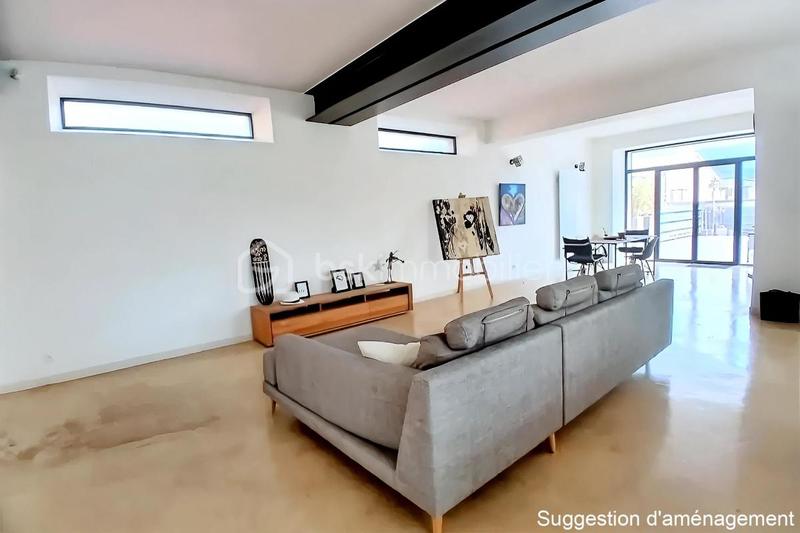 Loft - 173 m² - 4 pièces