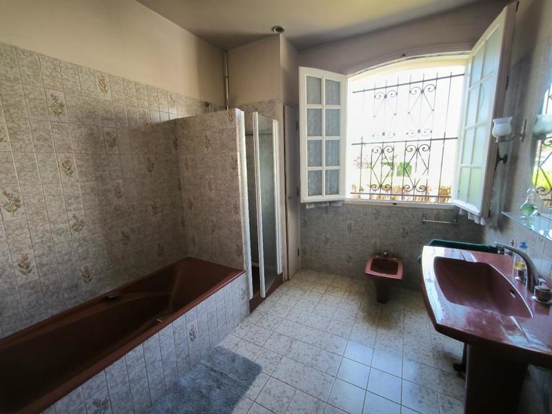 Maison bourgeoise - 330 m² - 13 pièces