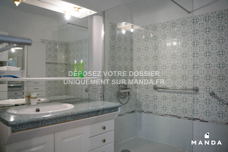 Chambre - 10 m² - 4 pièces