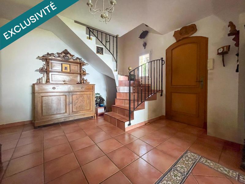 Villa - 220 m² - 8 pièces