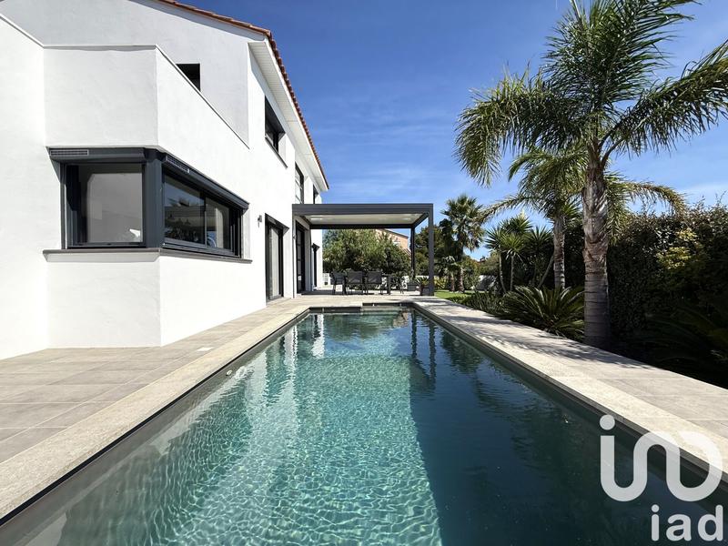 Maison - 219 m² - 5 pièces