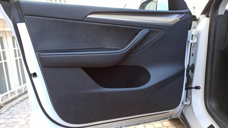 Tesla Model y 351 Dual motor Awd Long Range