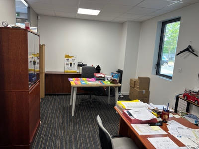 Bureau - 330 m²