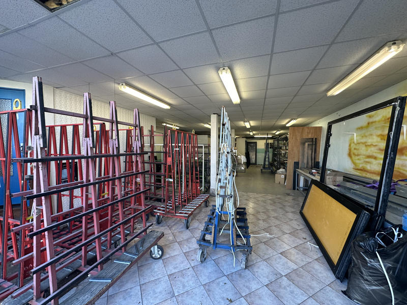 Local d'activités - 160 m²