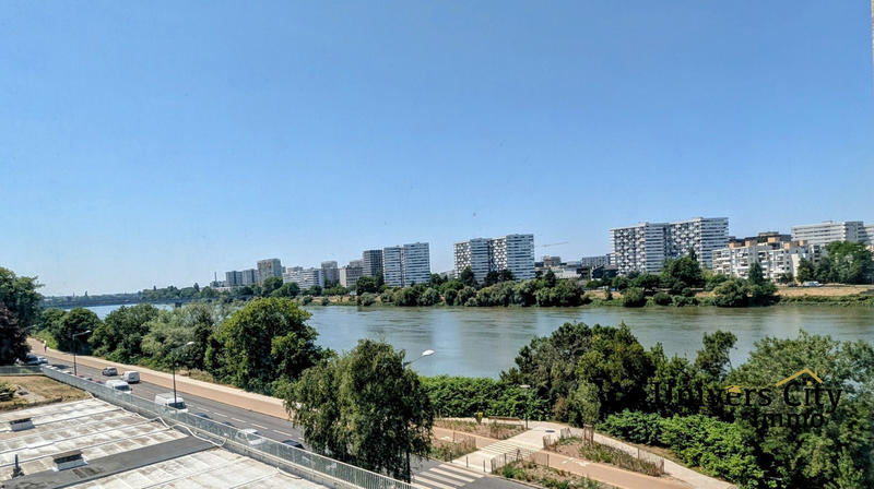 Appartement - 93 m² - 4 pièces