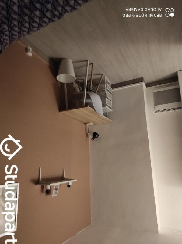 Chambre - 9 m² - 1 pièce