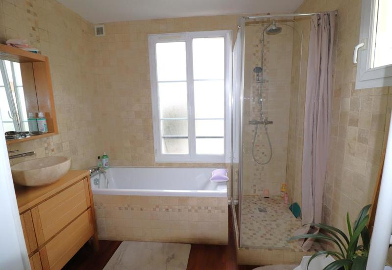 Maison - 107 m² - 4 pièces