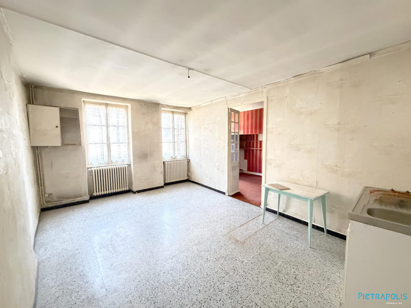 Appartement - 93 m² - 4 pièces