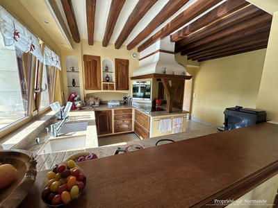 Maison - 254 m² - 6 pièces