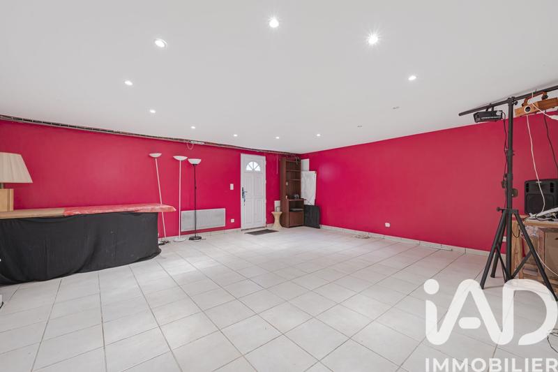 Maison - 251 m² - 10 pièces