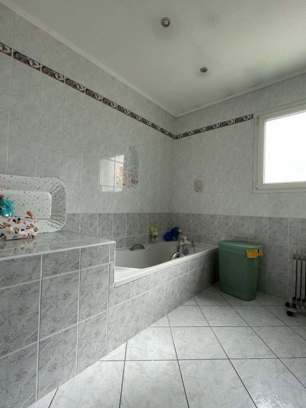 Maison - 170 m² - 6 pièces