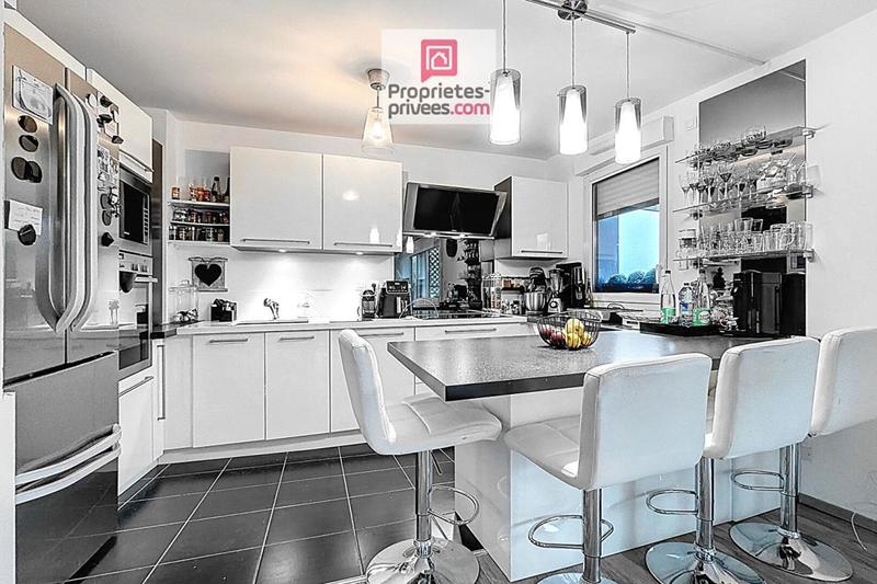 Appartement - 95 m² - 3 pièces