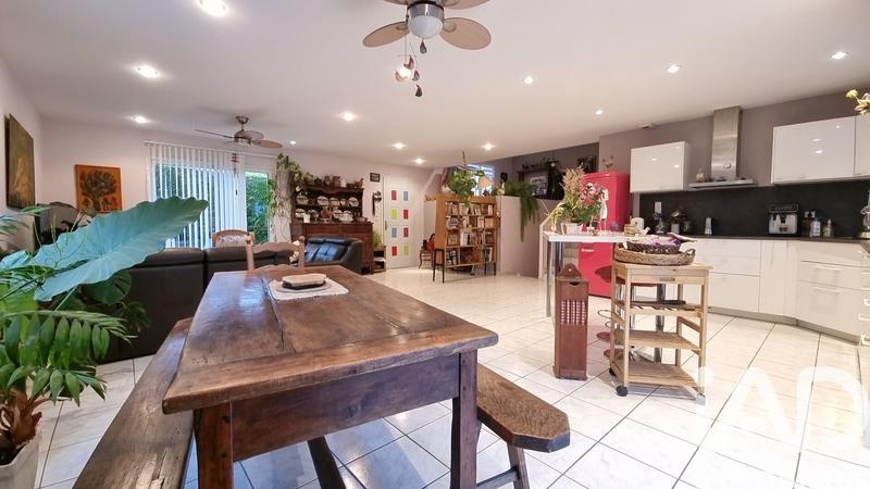 Maison - 122 m² - 6 pièces