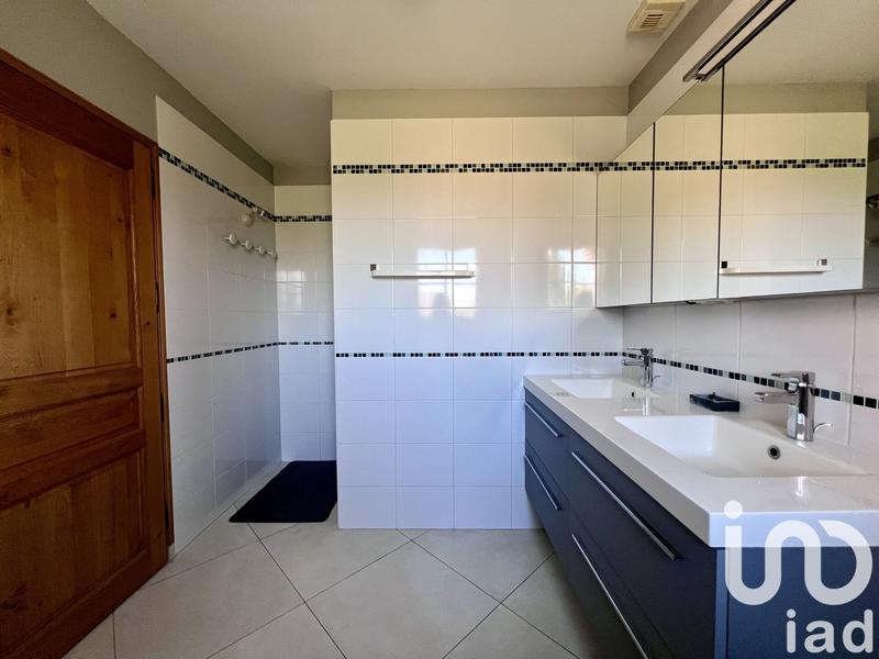 Maison - 212 m² - 6 pièces