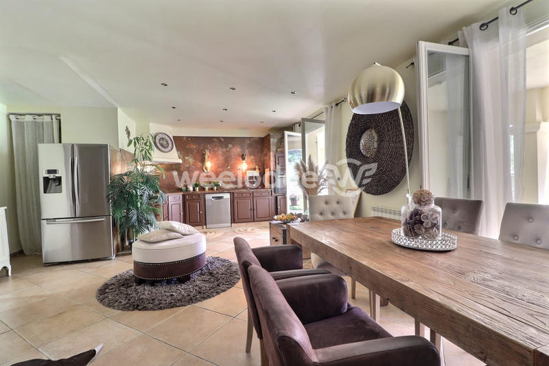 Bastide - 334 m² - 9 pièces