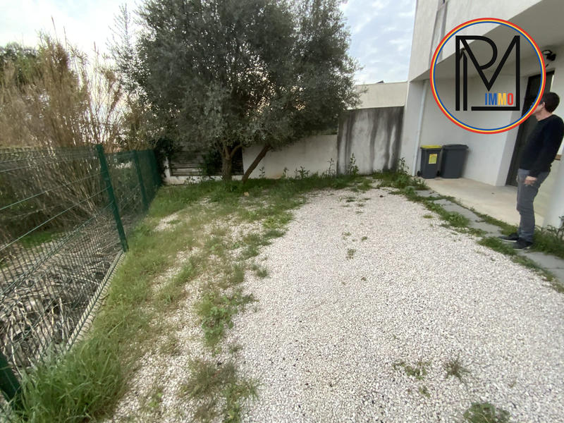 Local commercial - 92 m² - 6 pièces