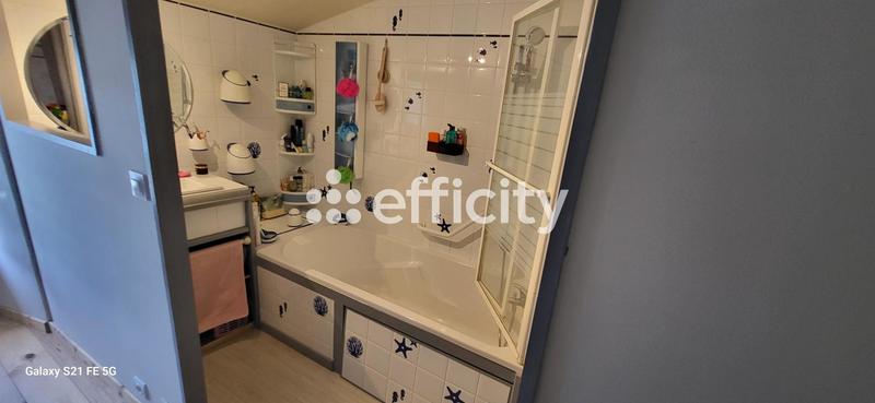 Maison - 144 m² - 7 pièces