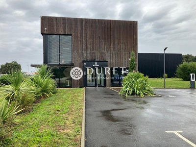 Local d'activités - 1 445 m²