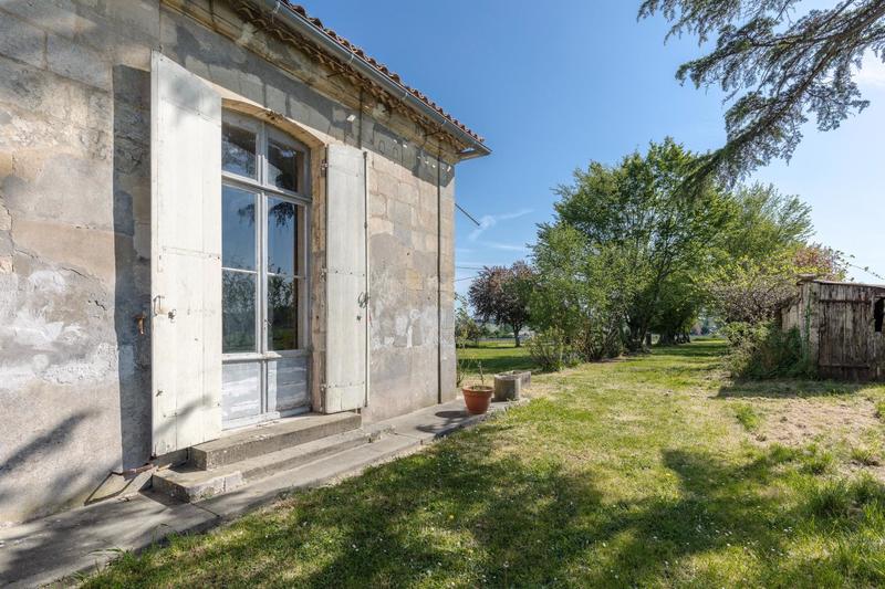 Château - 430 m² - 11 pièces