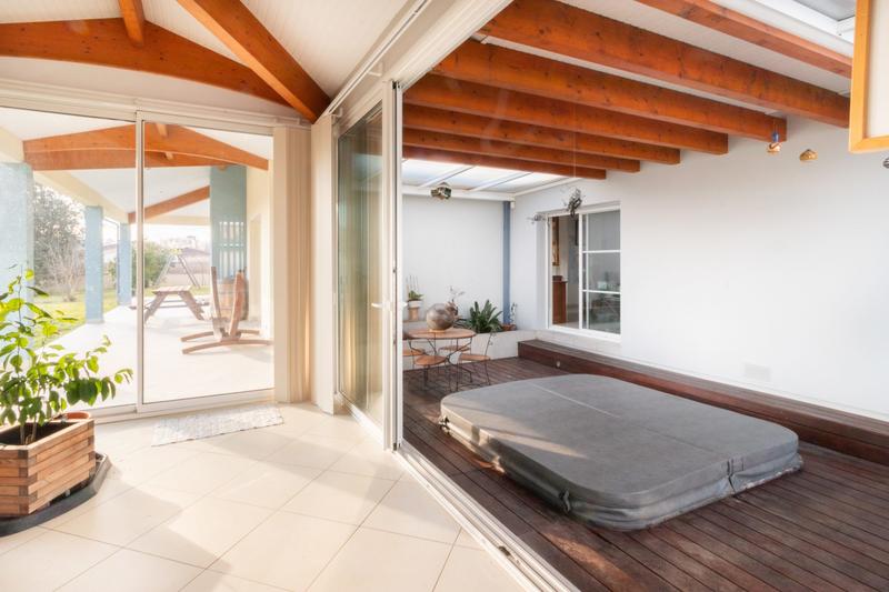 Maison - 267 m² - 10 pièces